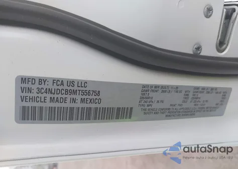 2021 Jeep Compass Limited 4X4 from USA, damaged, VIN 3C4NJDCB9MT556758